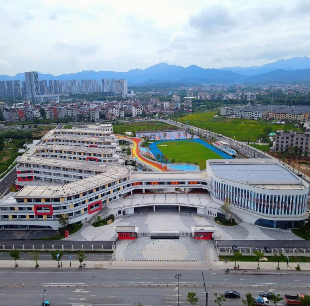 永康市占地面積最大的一所小學(xué) ——永康大司巷小學(xué)江南校區(qū)， 打造出家門口的好學(xué)校